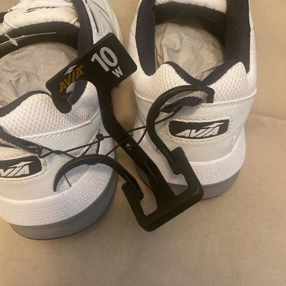 Shoes - Picture 3 of 6